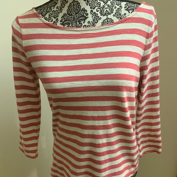 Banana Republic Bundle of Three Long and Three Quarter Sleeve Tops - Picture 4 of 7